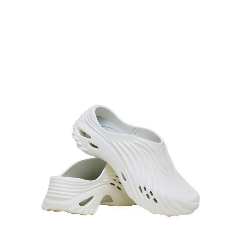 Crocs Echo Wave Unisex Clog - Chalk - Image 2